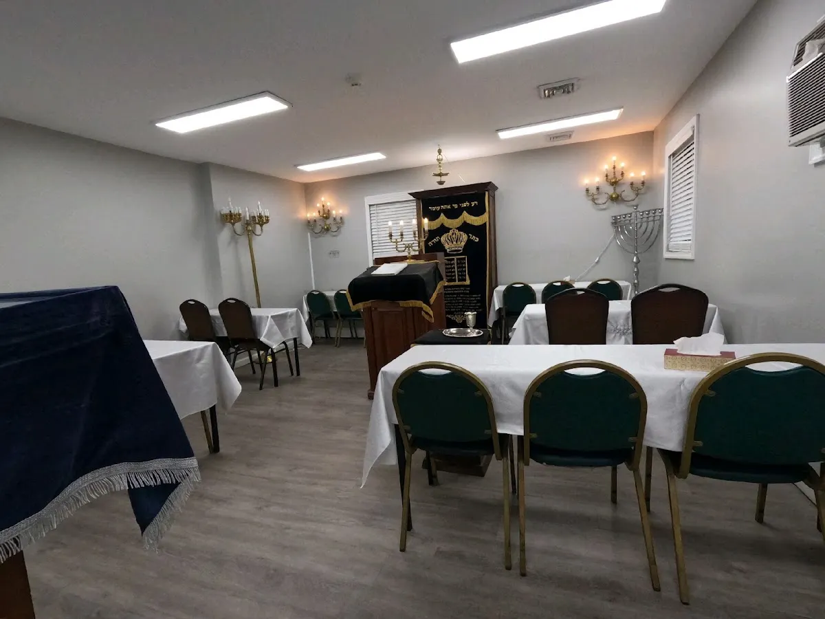 Khal Yotzei Ashkenaz — photo 4