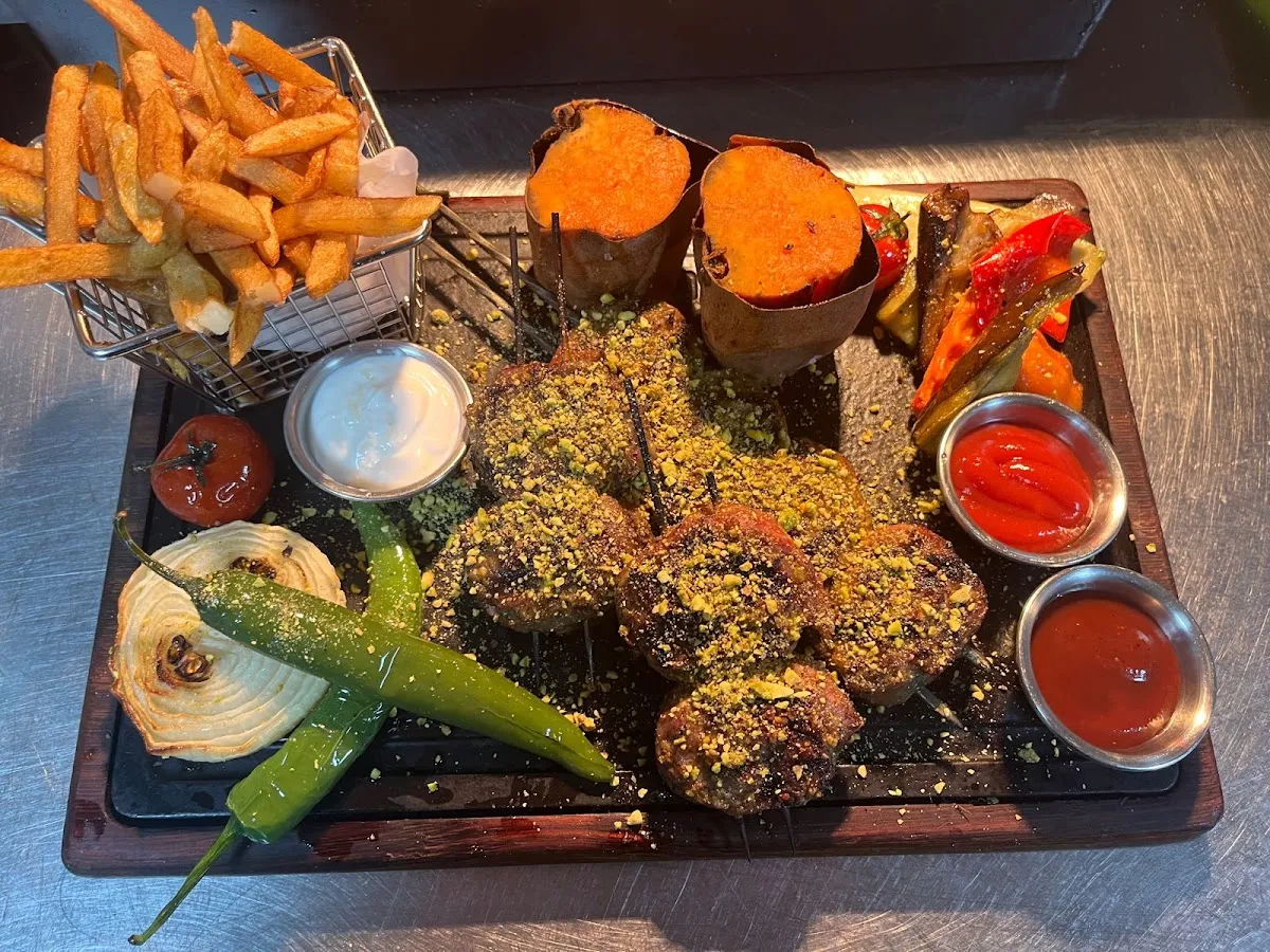 Kinor David Kosher Meat Restaurant — foto 4