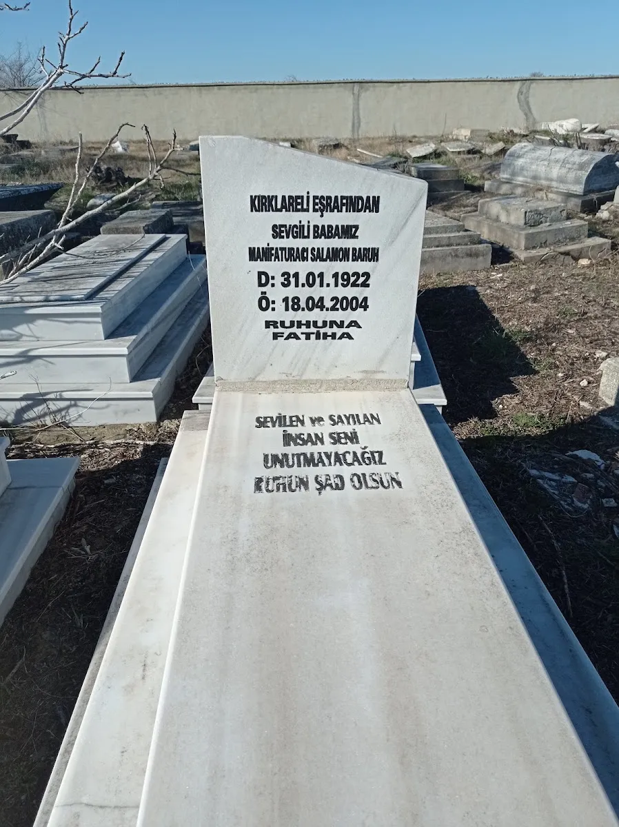 Kırklareli Musevi Cemaati Mezarlığı — foto 5
