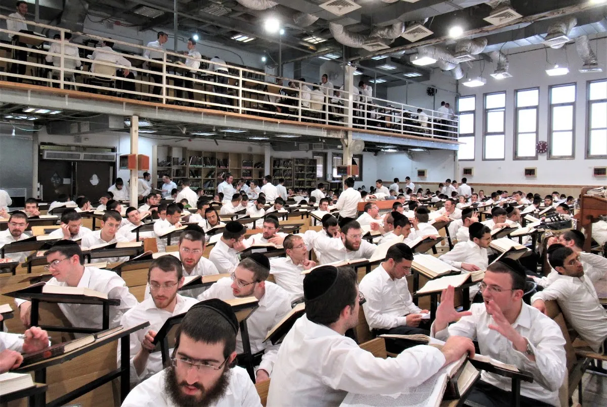 Knesset Yitshak Yeshiva — foto 8