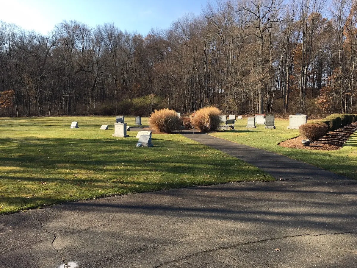 Kol Haverim Cemetery — foto 2
