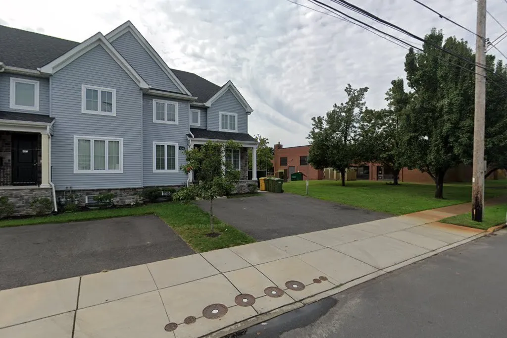 Kollel America — foto 2