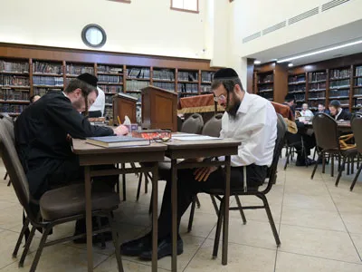 Kollel Yechiel Yehuda The Chasideshe Kollel of Los Angeles — photo 4