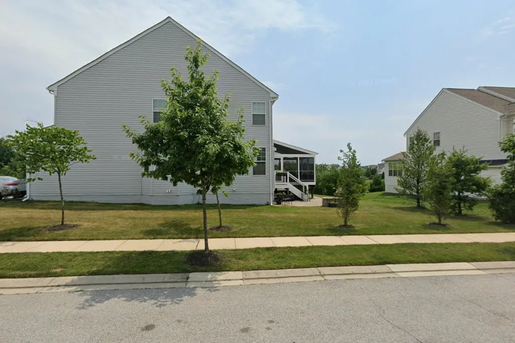 Kosher 2 Bedroom 1 Bath Apartment, In the Eruv, w / Kitchenette, Private Entry