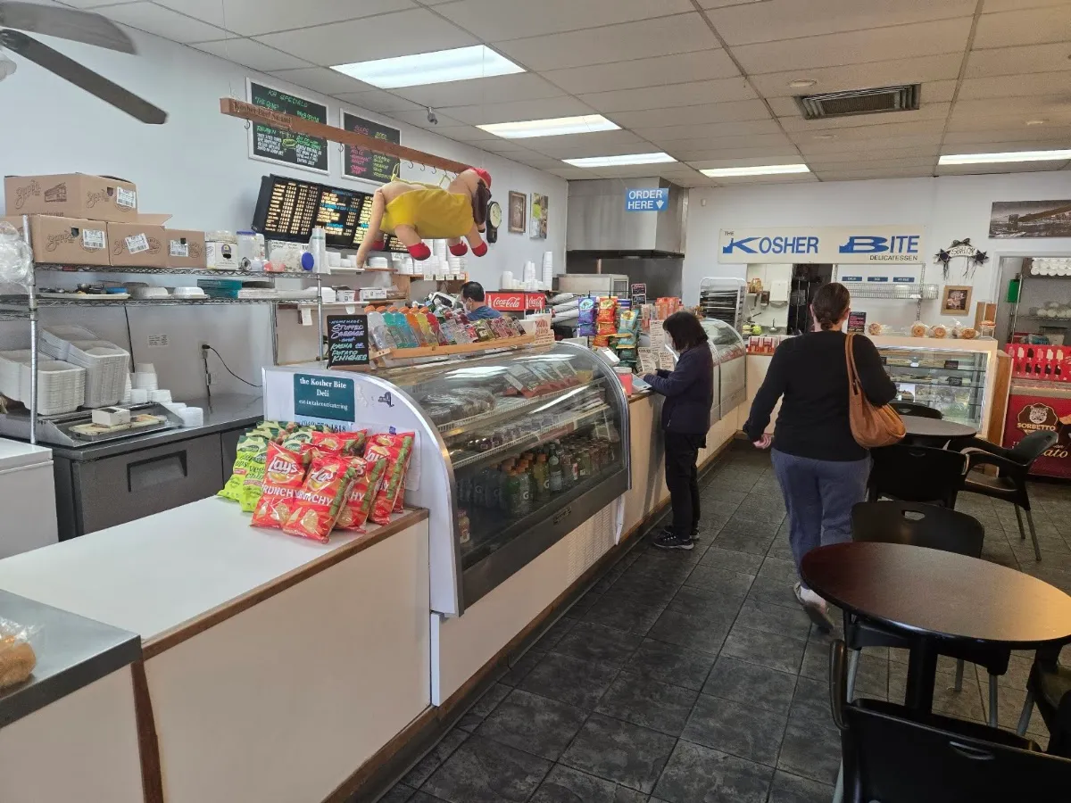 Kosher Bite Deli — foto 5
