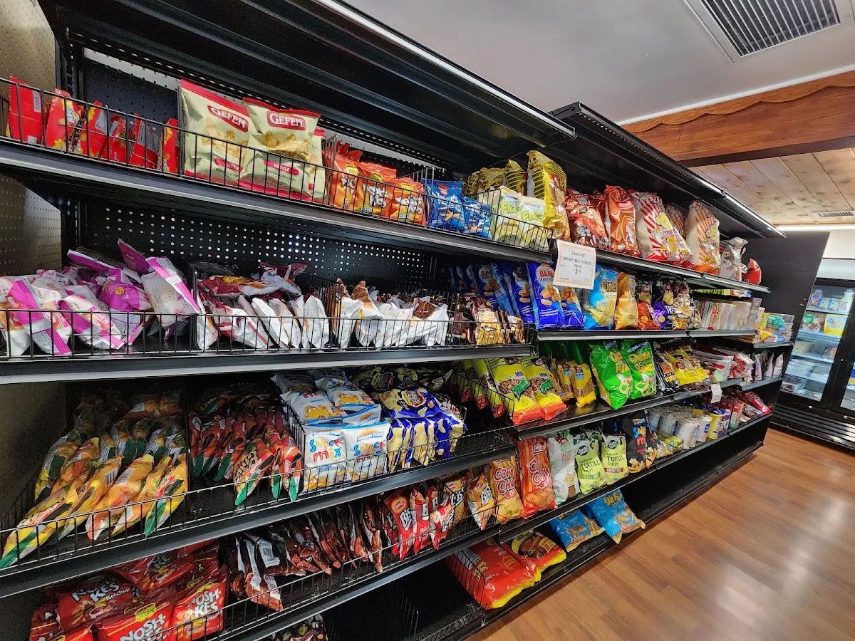 Kosher Canyon Grocery (Formerly Kosher Palace) — foto 9