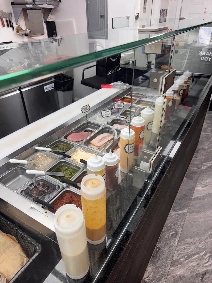 Kosher Sandwich Bar — foto 8