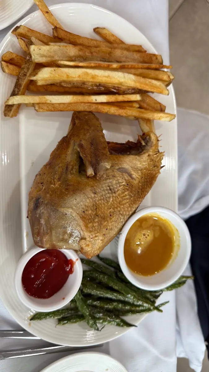 Kosher Shari's Bistro — photo 6