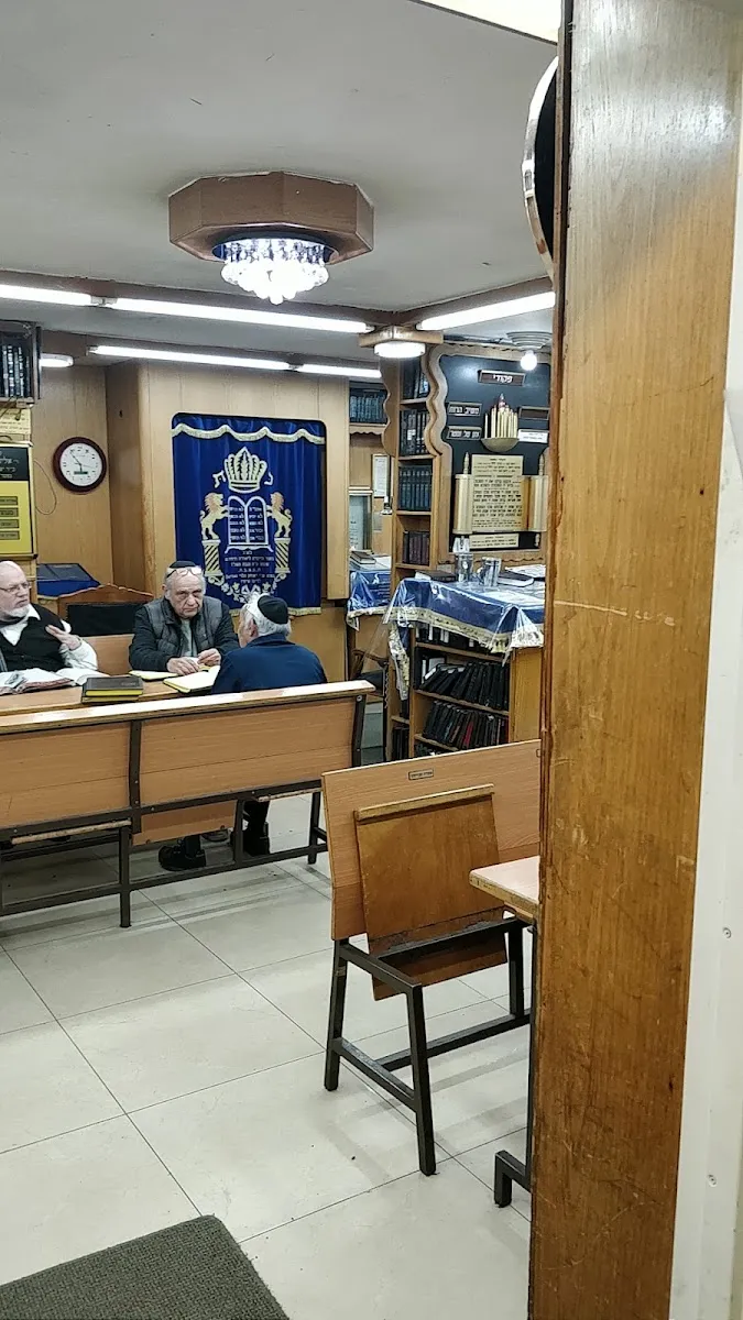 Kozhnitz Synagogue — foto 4