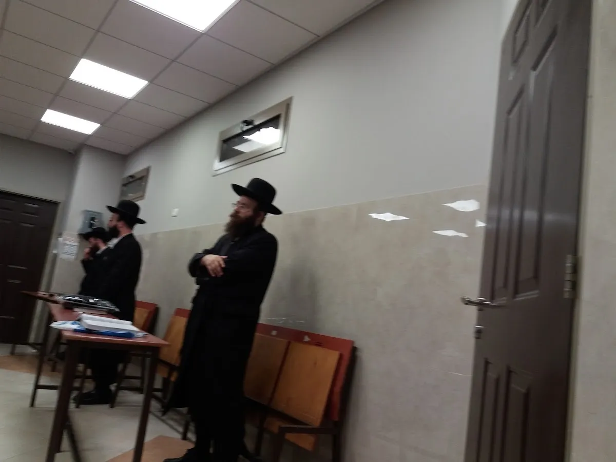 Kretchnif Synagogue and Men's Mikveh Kiryat Gat — foto 6