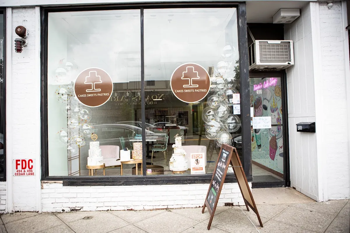 Krisota's Cake Shop — photo 10