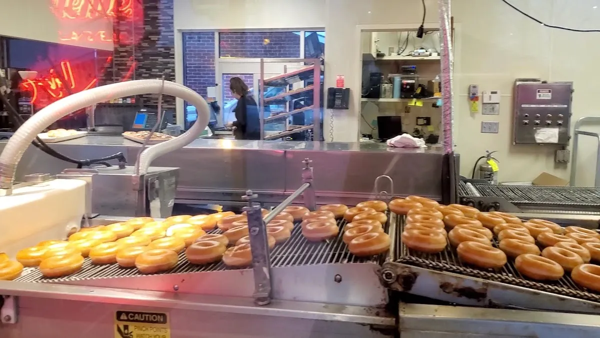 Krispy Kreme (120th Street) — photo 2