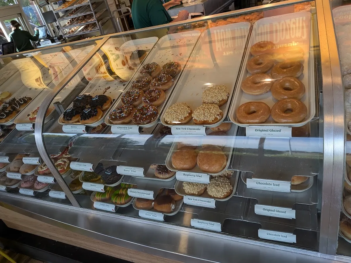 Krispy Kreme (120th Street) — photo 5