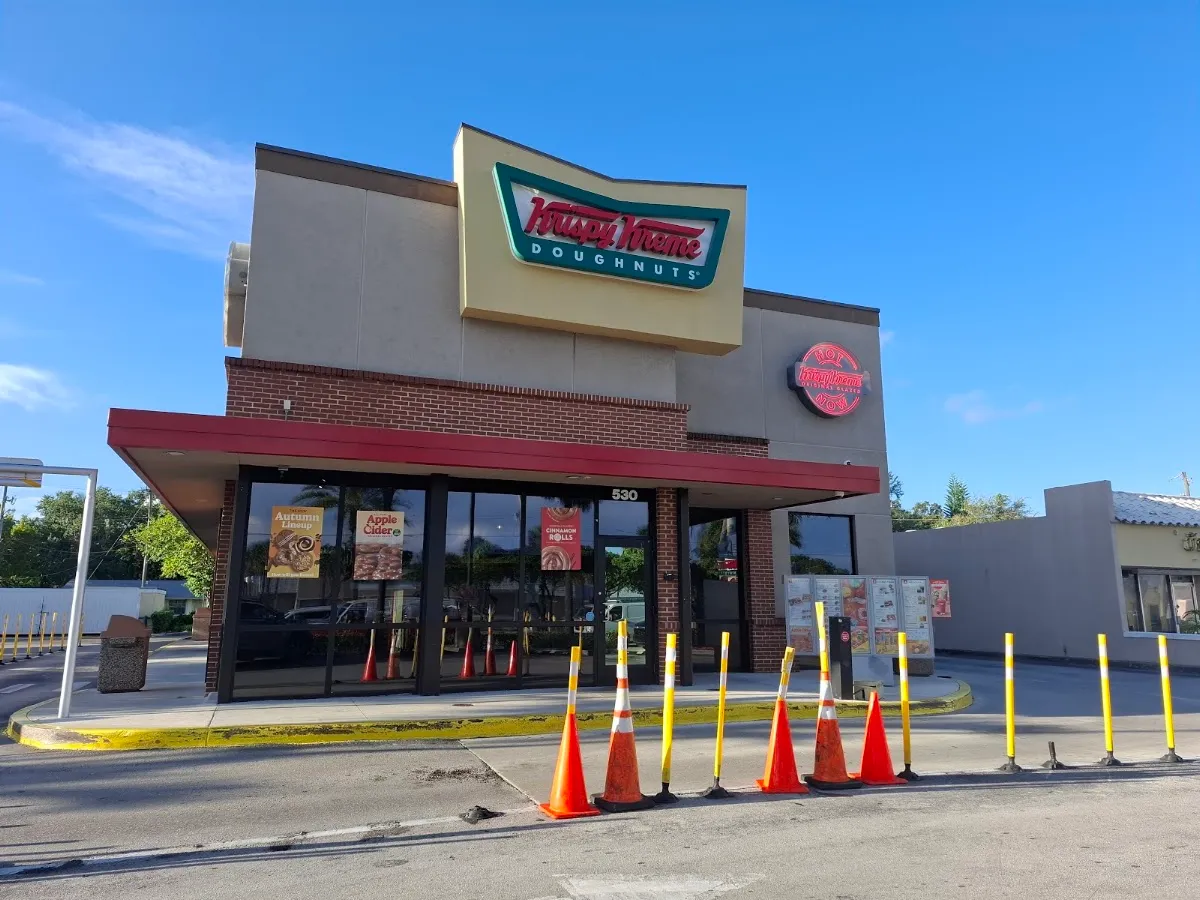 Krispy Kreme (530 NE 167th St)