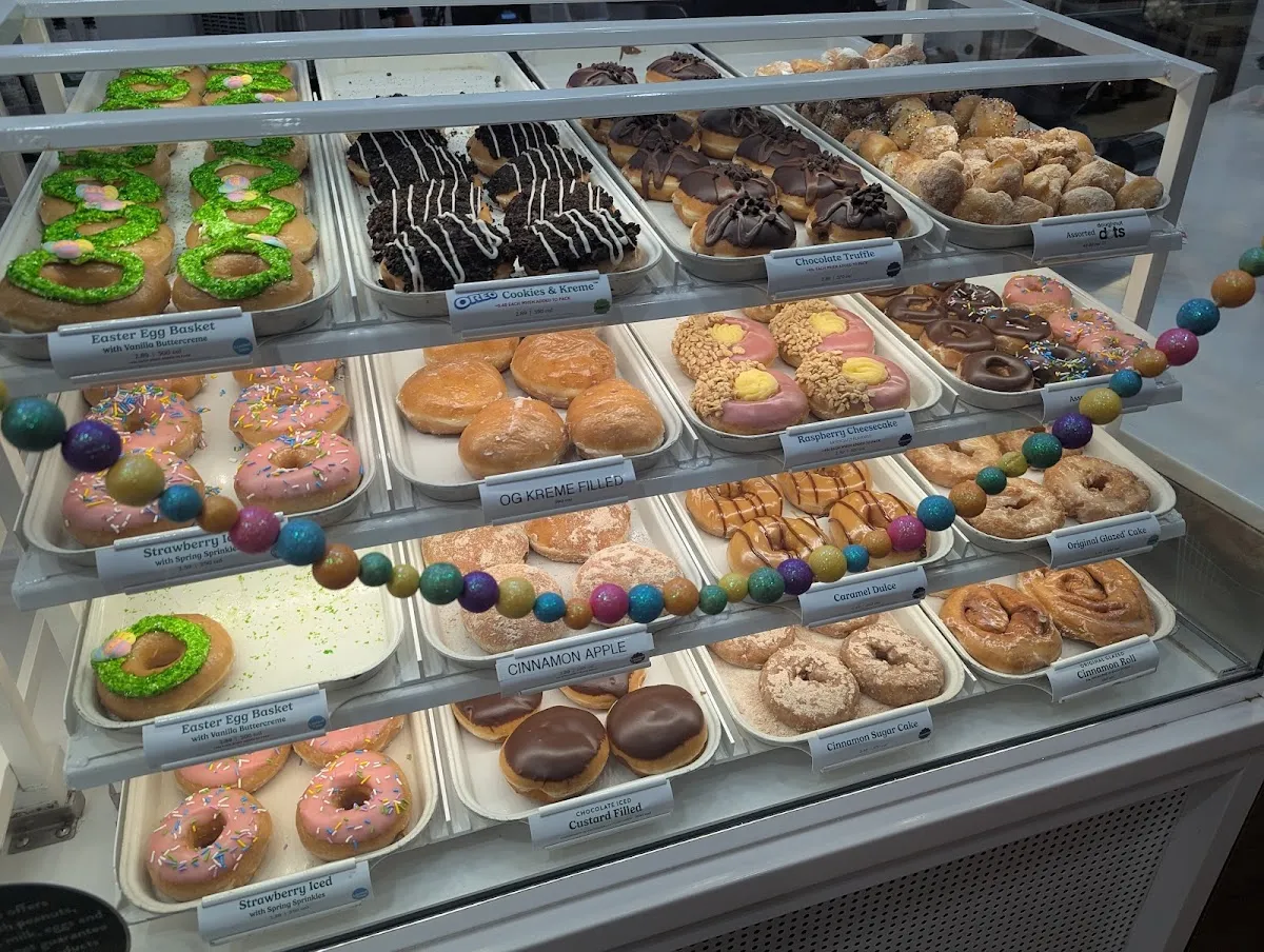 Krispy Kreme (Columbia Heights) — photo 3