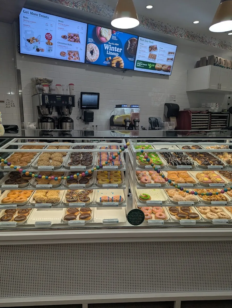 Krispy Kreme (Columbia Heights) — photo 7