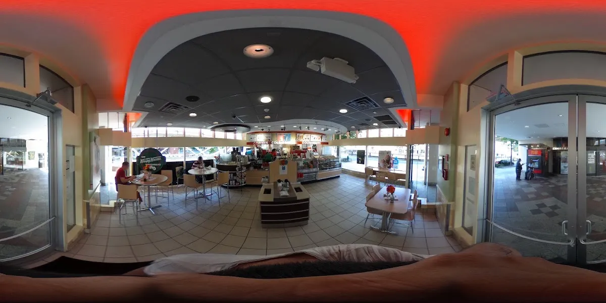Krispy Kreme (Dupont Circle) — photo 2