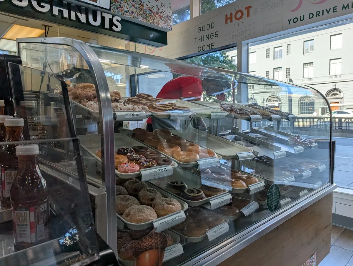 Krispy Kreme (Dupont Circle) — photo 3