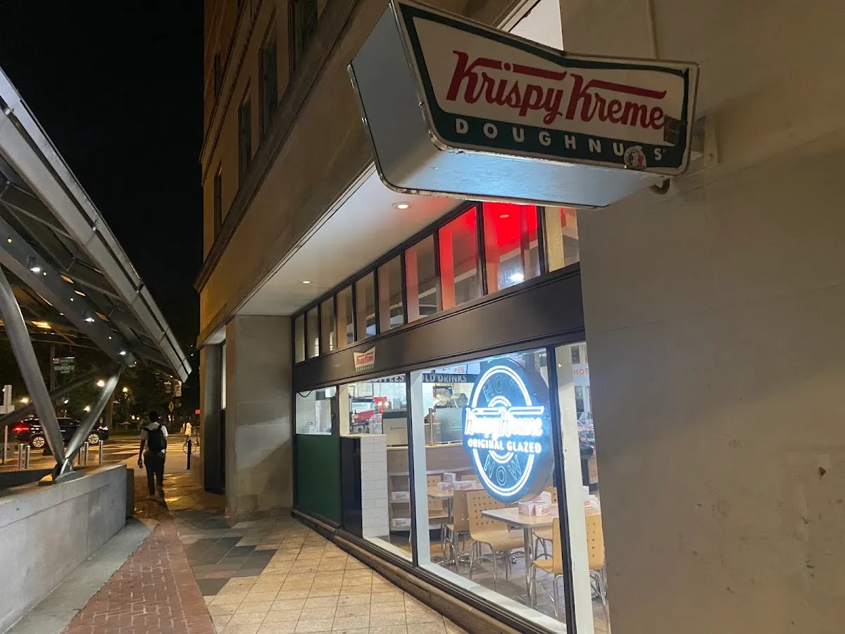 Krispy Kreme (Dupont Circle) — photo 10