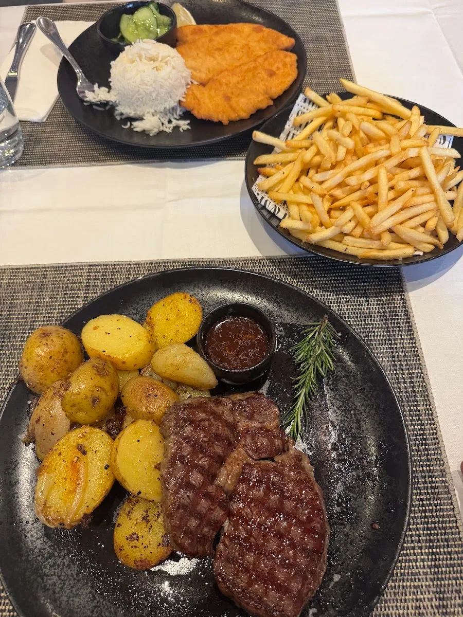 L'chaim Restaurant — photo 9