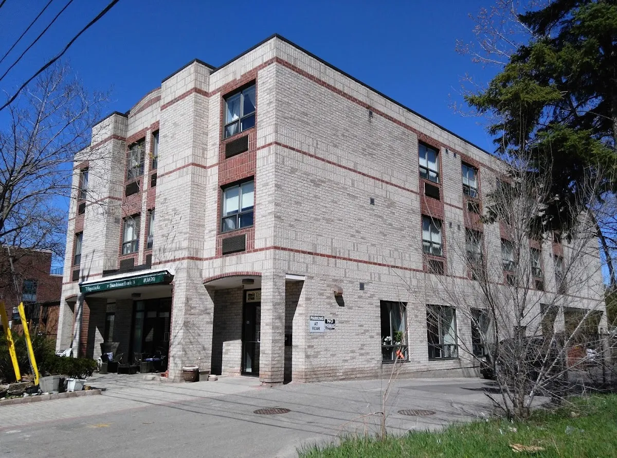 L'Chaim Retirement Homes — foto 4