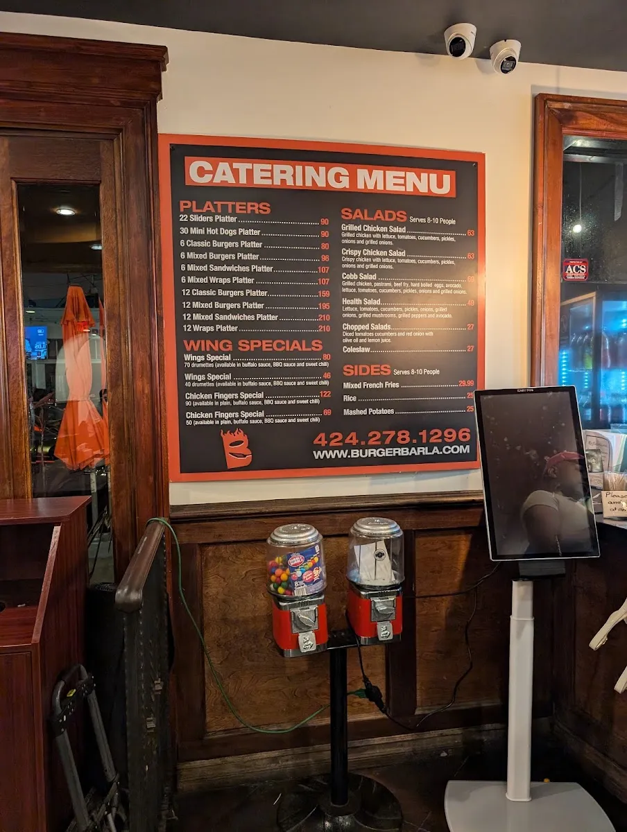 LA Burger Bar — photo 2