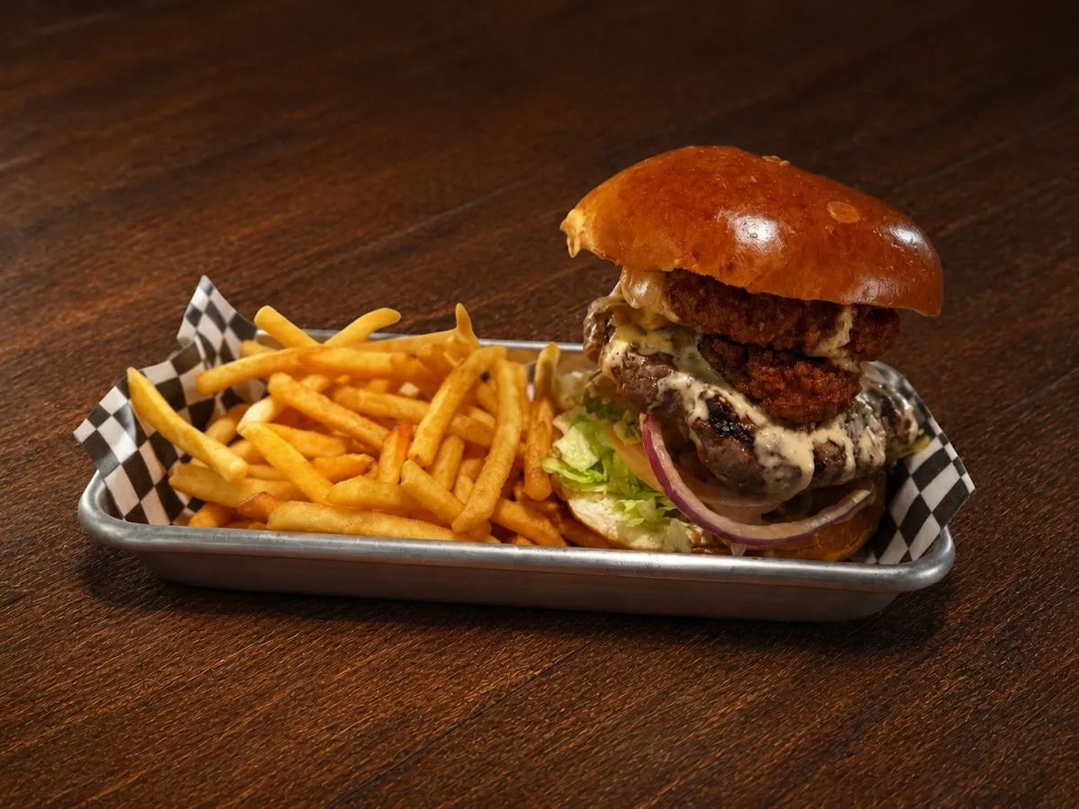 LA Burger Bar — photo 7