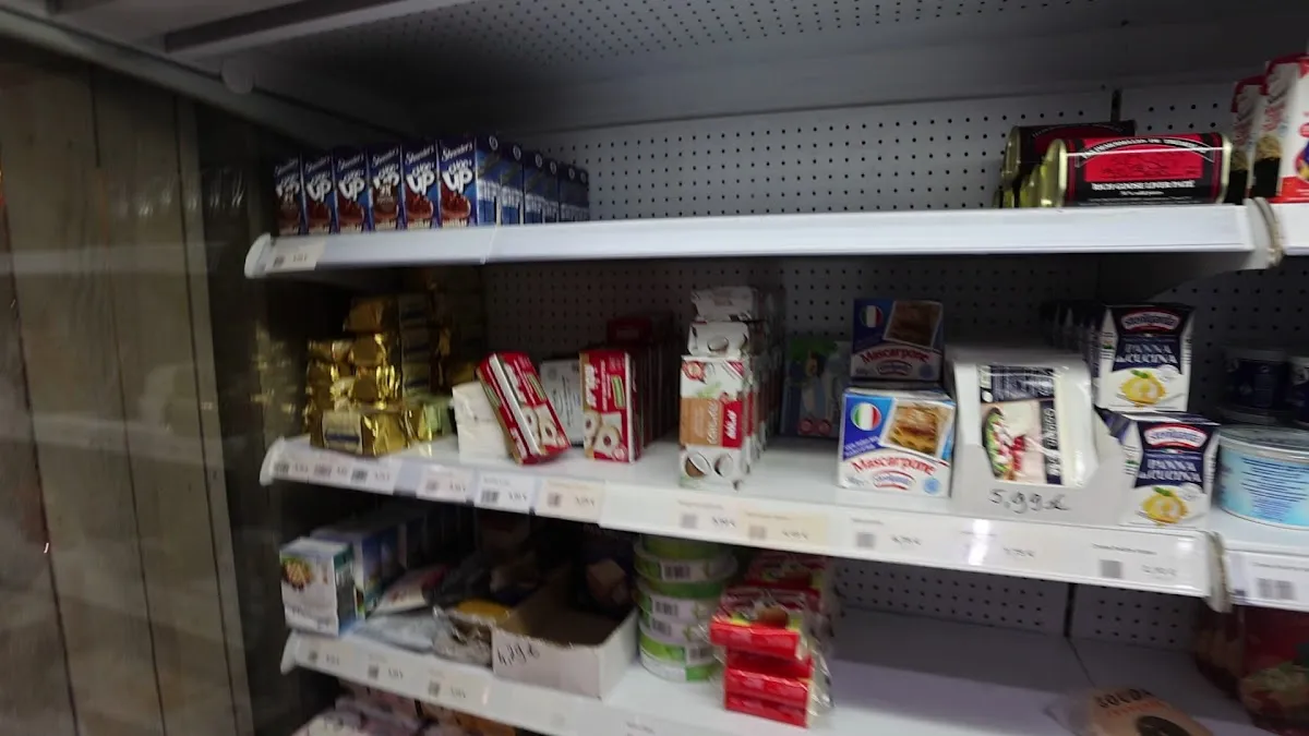La Makolet — photo 3