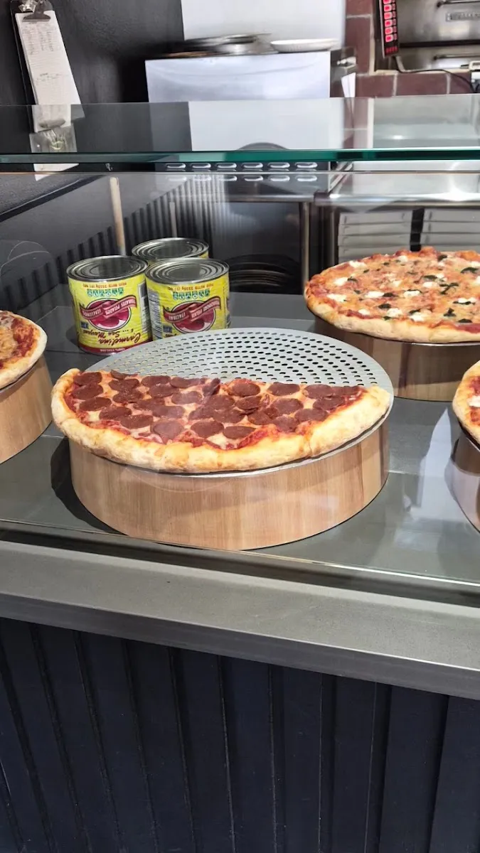 La Mesa Pizza Works — photo 3
