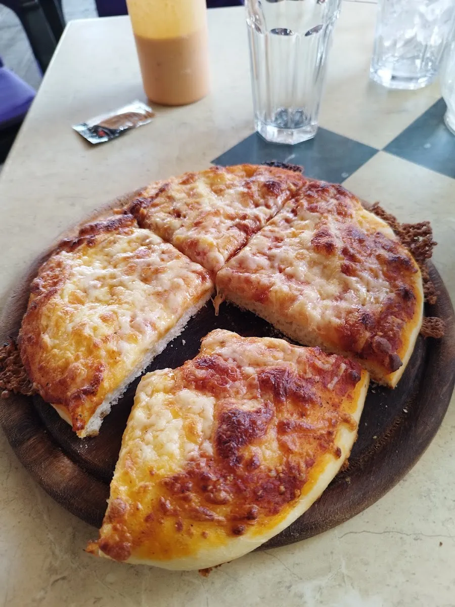 La Piazza (Pizza Dalia) — photo 2