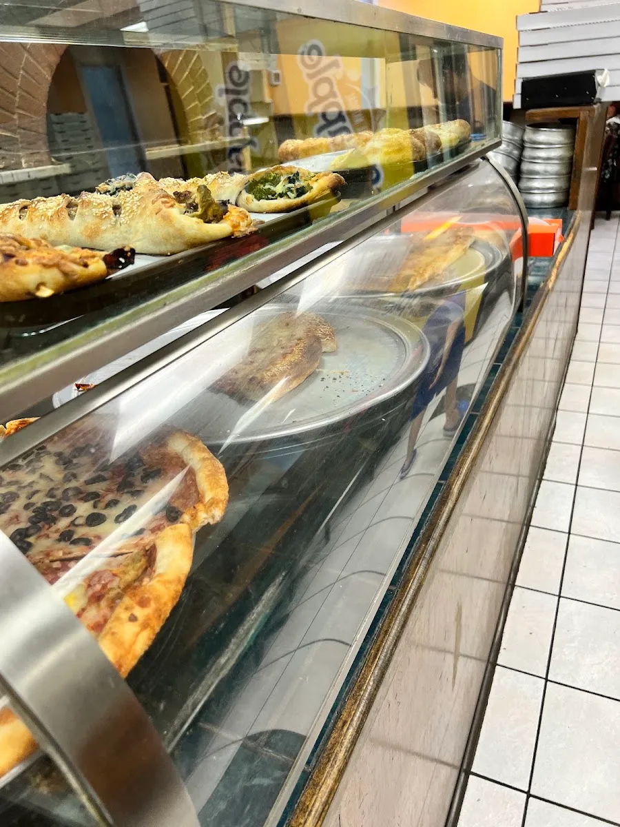 La Pizzeria — photo 6