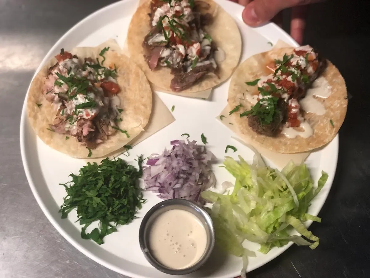 Laffa Bar Charcoal Grill — foto 4