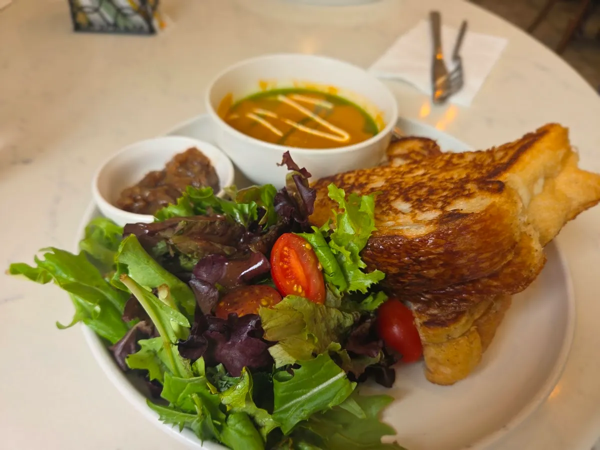Lamalo Cafe — foto 10