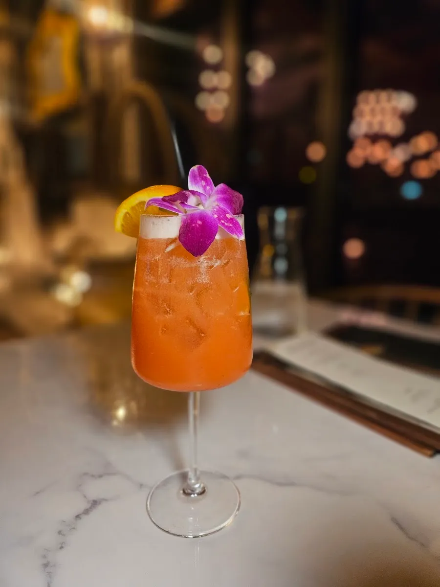 Lamppost Bistro Bar & Lounge — foto 9