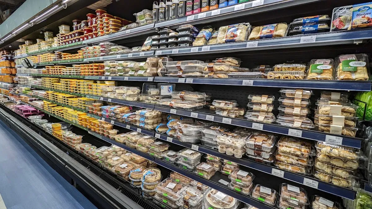 Landau's Supermarket — photo 2