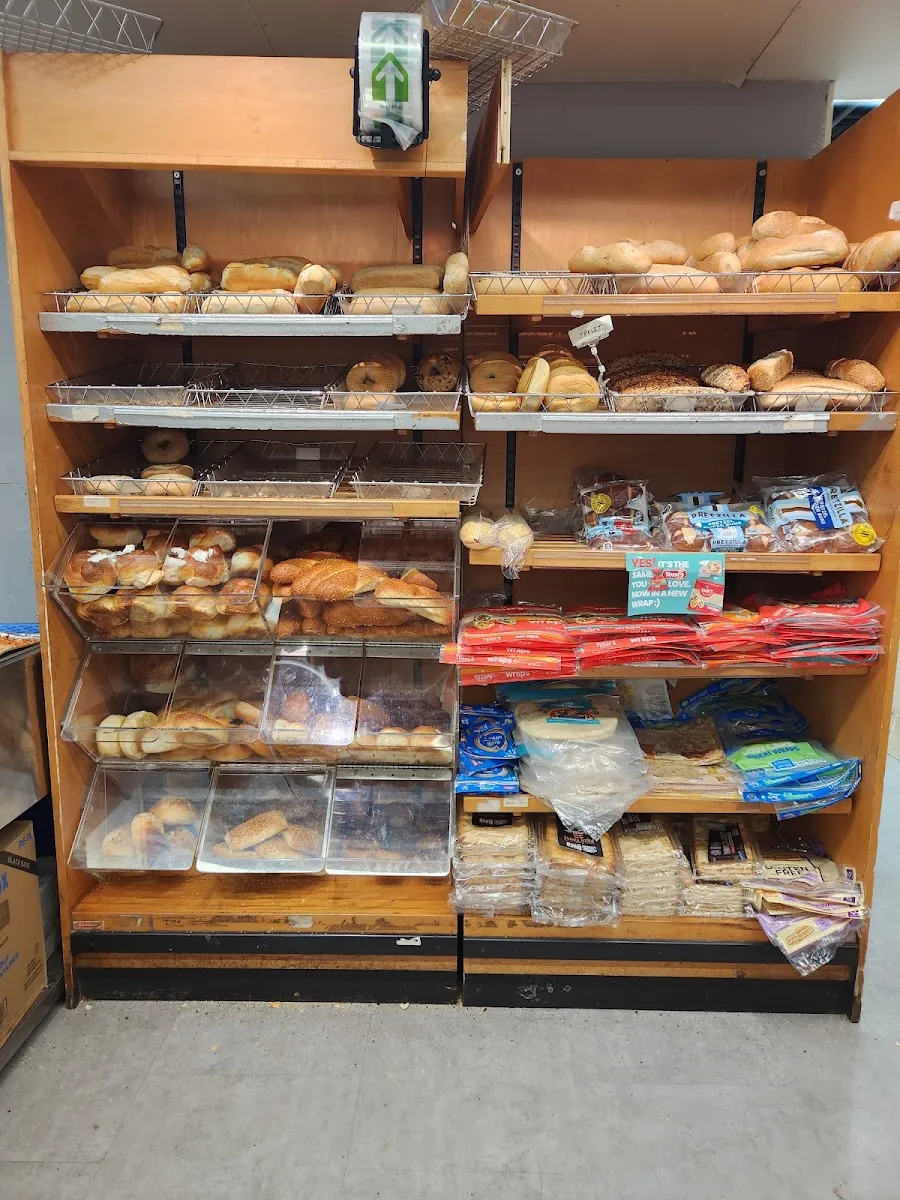 Landau's Supermarket — photo 6