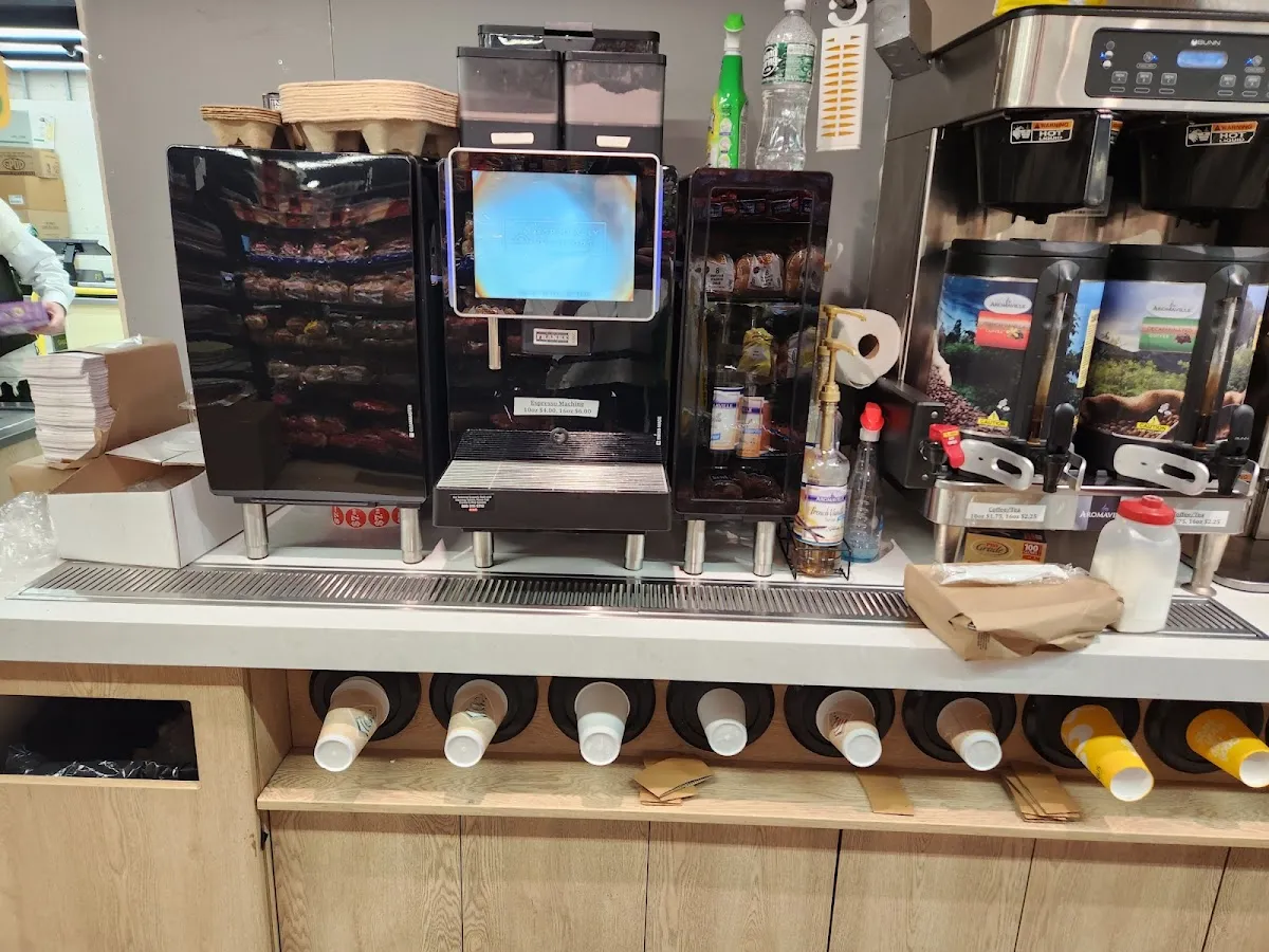 Landau's Supermarket — photo 7