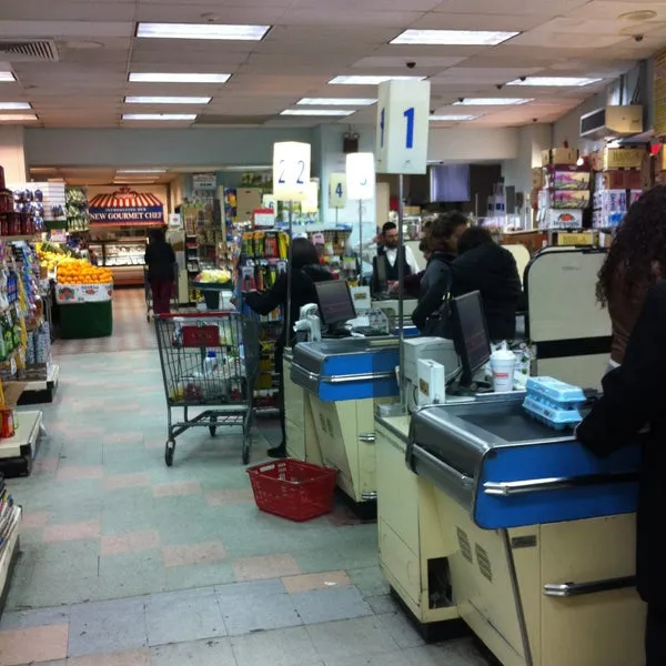 Landau's Supermarket — photo 8