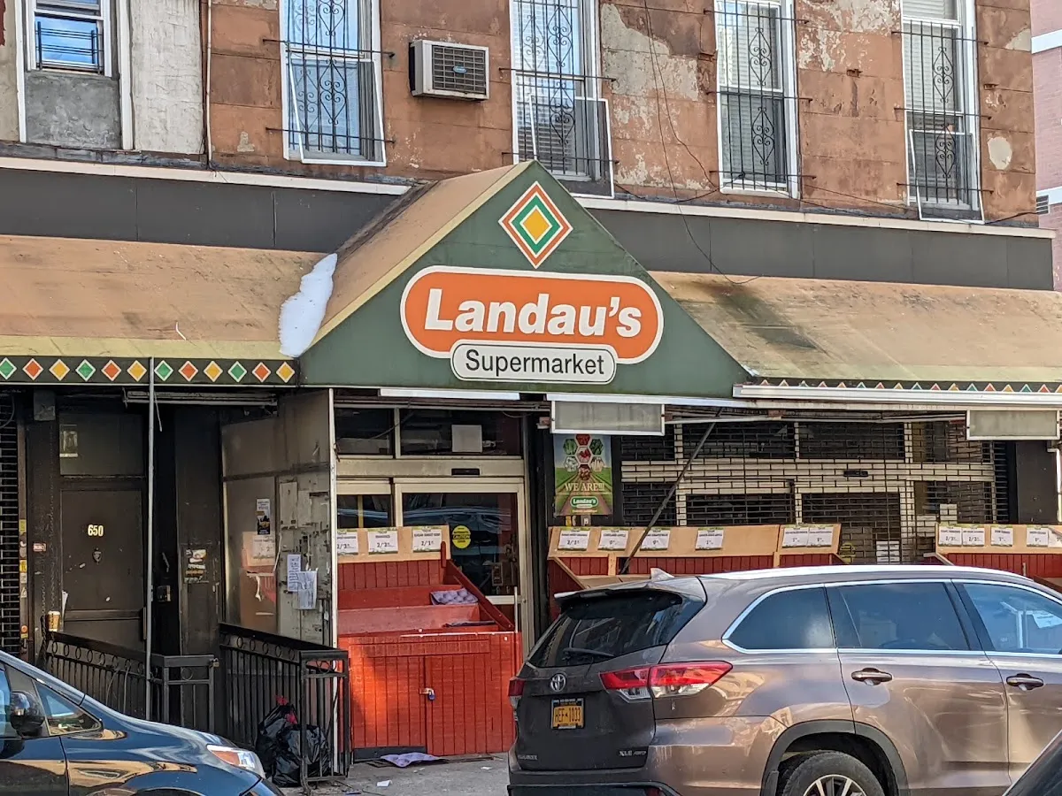 Landau's Supermarket — photo 6