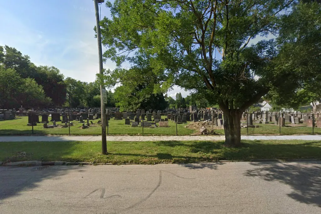 Lansing Avenue Jewish Cemetery