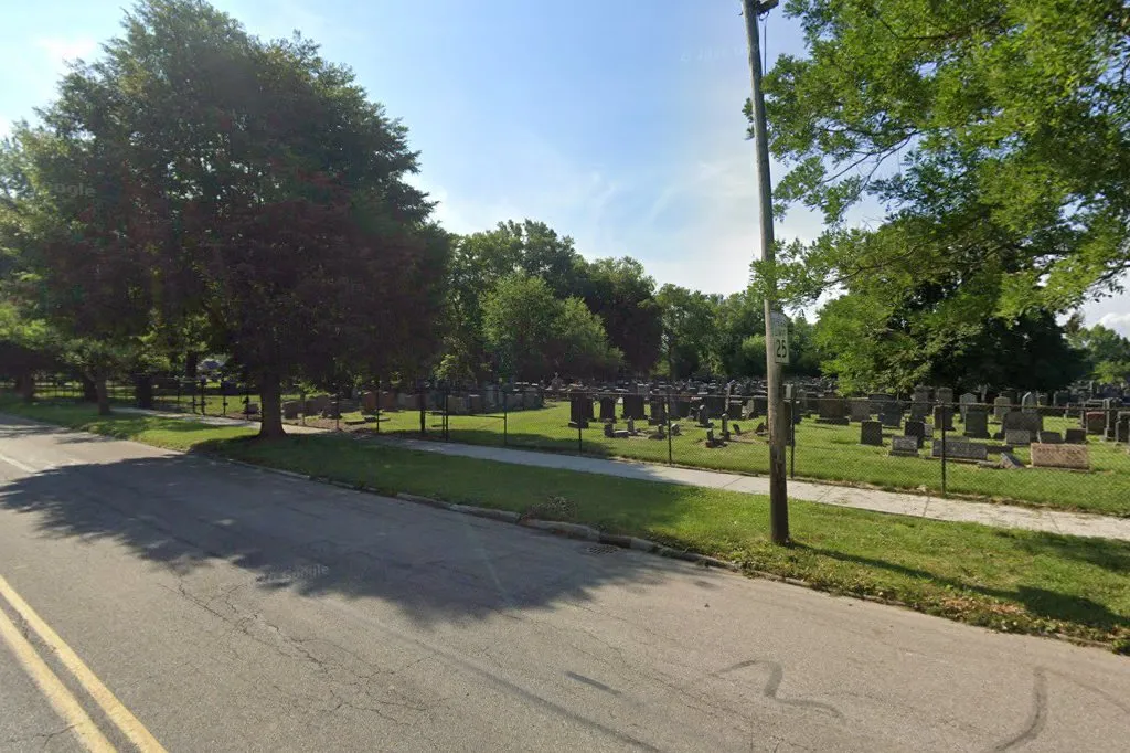 Lansing Avenue Jewish Cemetery — photo 3