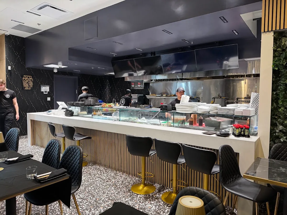 Le Coin Sushi & Burger Bar