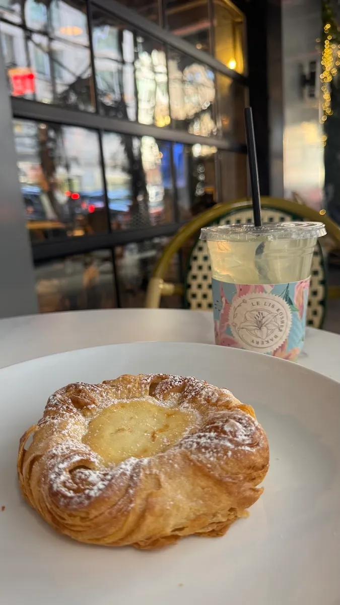 Le Lis Cafe — foto 4