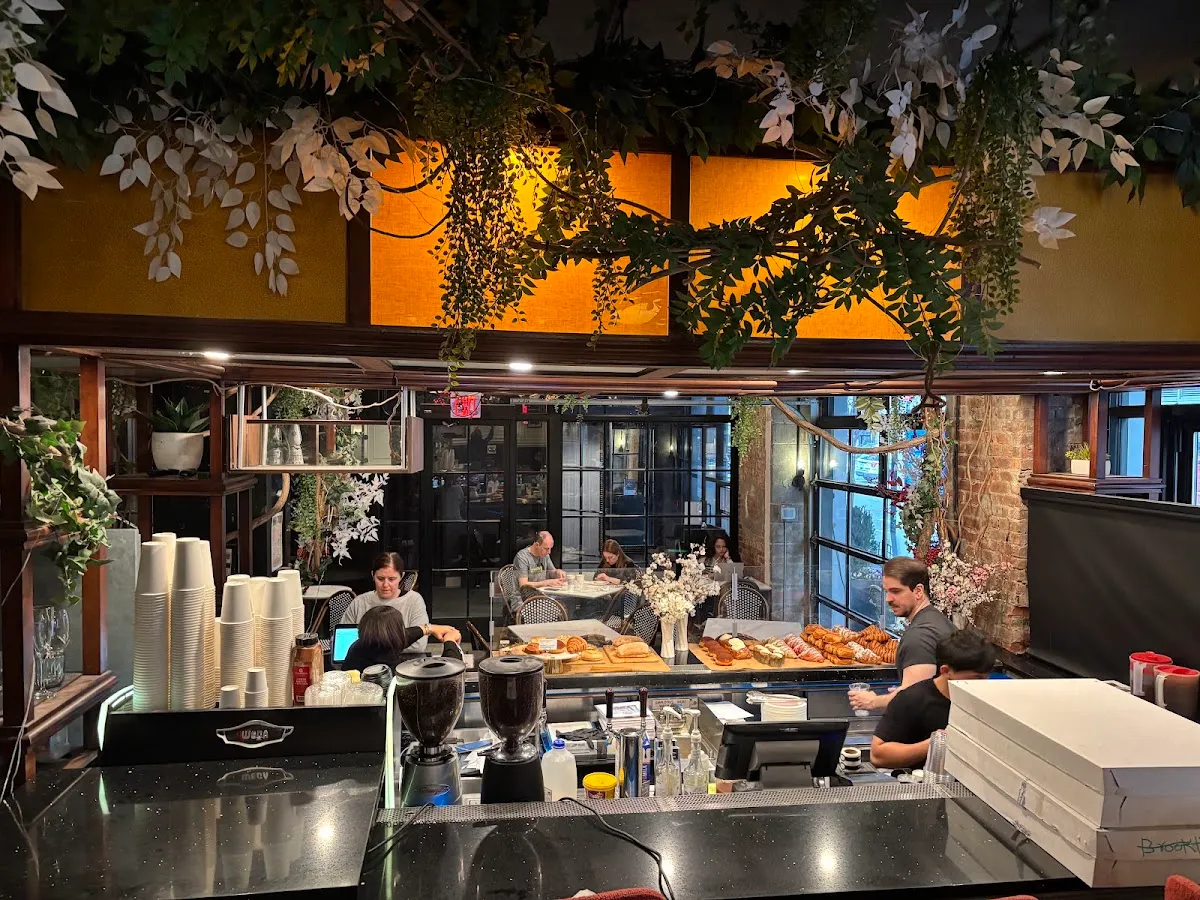 Le Lis Cafe — foto 8