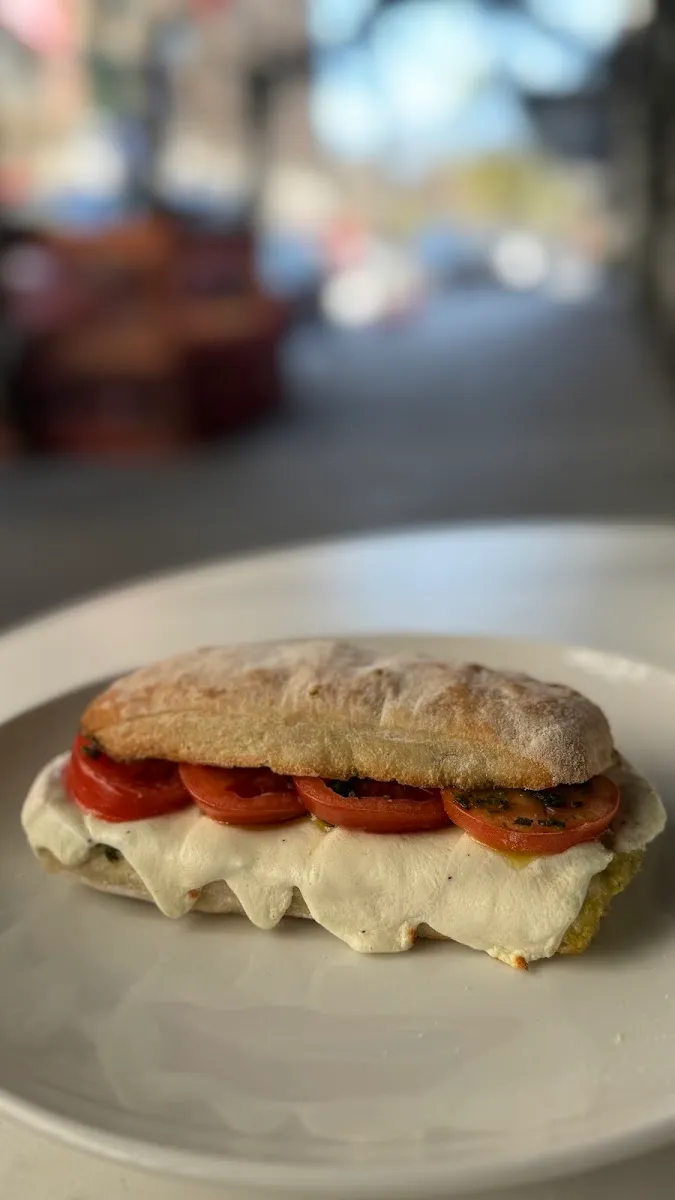 Le Lis Cafe — foto 10