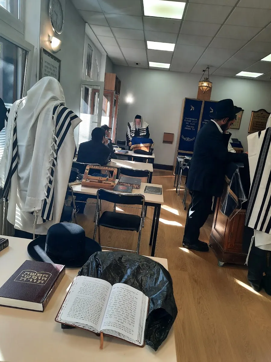 LE MINYAN AMI — photo 4