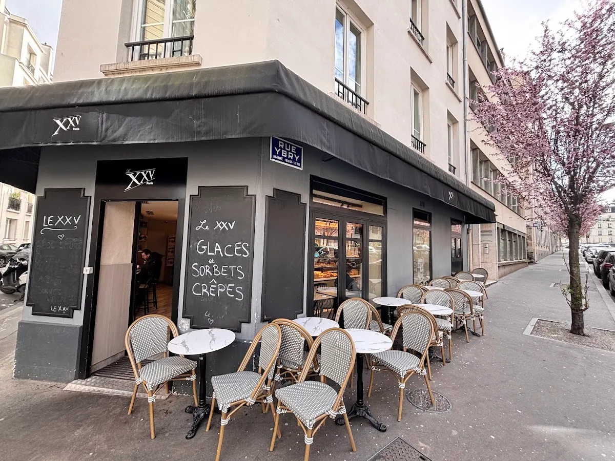 Le XXV