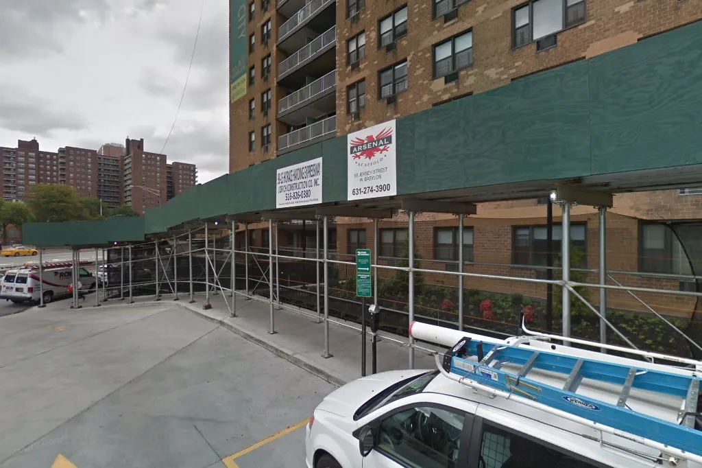 Lefrak City Jewish Center Food Pantry — photo 3