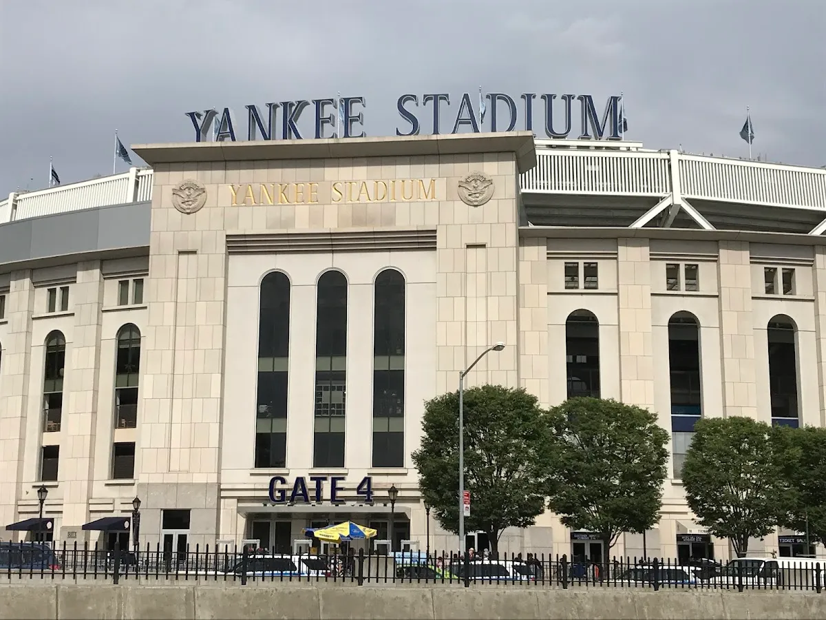 Legends Kosher Stand (Yankee Stadium) — photo 9