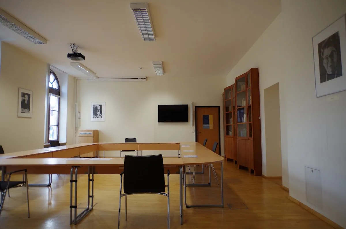 Leibniz-Institut für jüdische Geschichte und Kultur - Simon Dubnow — foto 2